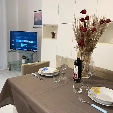 דירה Dimora De Amicis 88